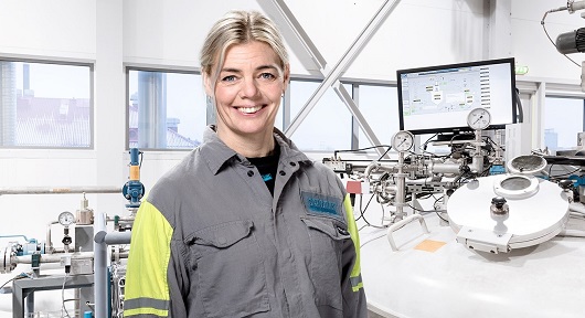 Secondo Sandvik, la produzione additiva e di polvere di titanio rivoluzionerà la produzione di impianti medicali Secondo Sandvik, la produzione additiva e di polvere di titanio rivoluzionerà la produzione di impianti medicali