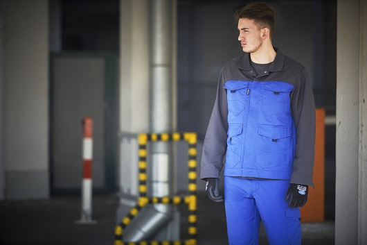 La nuova linea MEWA di abbigliamento da lavoro è studiata e certificata per chi lavora La nuova linea MEWA di abbigliamento da lavoro è studiata e certificata per chi lavora