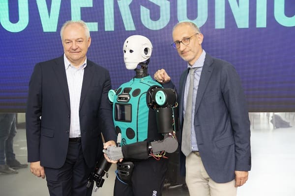 Robot umanoide Oversonic