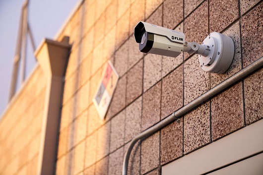 FLIR Systems amplia la gamma di telecamere per la sicurezza Quasar con due nuovi modelli FLIR Systems amplia la gamma di telecamere per la sicurezza Quasar con due nuovi modelli