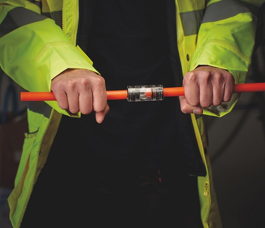 John Guest propone una gamma di raccordi trasparenti per fibre ottiche direttamente interrati John Guest propone una gamma di raccordi trasparenti per fibre ottiche direttamente interrati