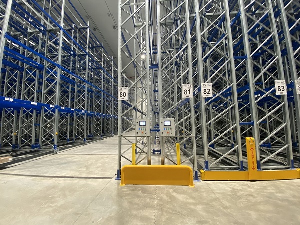 Compatt sceglie Leuze Italia per la sicurezza dei suoi magazzini compattabili Compatt sceglie Leuze Italia per la sicurezza dei suoi magazzini compattabili