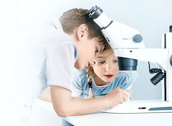 “A Heart for Science” di ZEISS incoraggia lo studio delle materie STEM