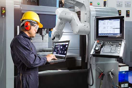 TÜV Italia sulla nuova Direttiva Macchine modificata e aggiornata dalla UE TÜV Italia sulla nuova Direttiva Macchine modificata e aggiornata dalla UE