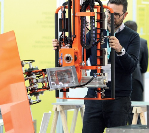 A&T-Automation&Testing, la rinomata fiera dedicata all’automazione industriale, è entusiasta di annunciare il lancio dell’Hub Intralogistica