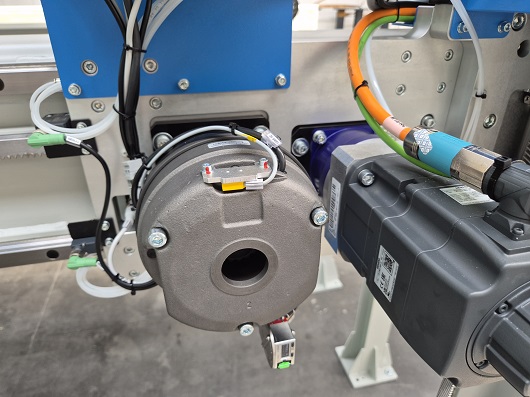 In un progetto sviluppato per MOVIN, azienda italiana attiva nell’automazione, Sytrama, produttore di manipolatori cartesiani ha scelto i freni di sicurezza Mayr per garantire la massima protezione durante le fasi operative dei propri robot.