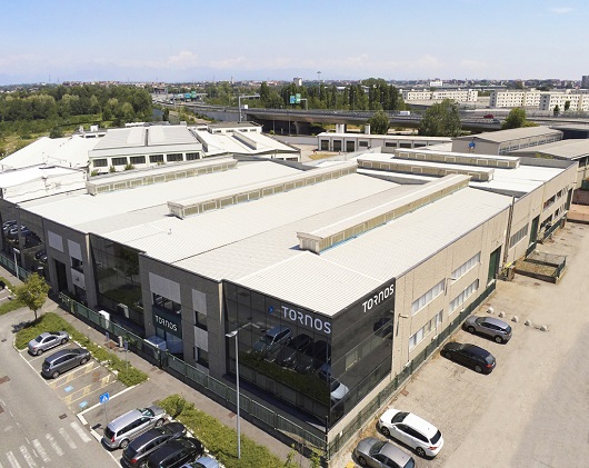 Lo showroom di Tornos Technologies Italia, in via Achille Grandi 15/1, a Rho, diventa un luogo di incontro e confronto, dove macchine, idee e persone possono dialogare in un&rsquo;atmosfera dinamica e coinvolgente.